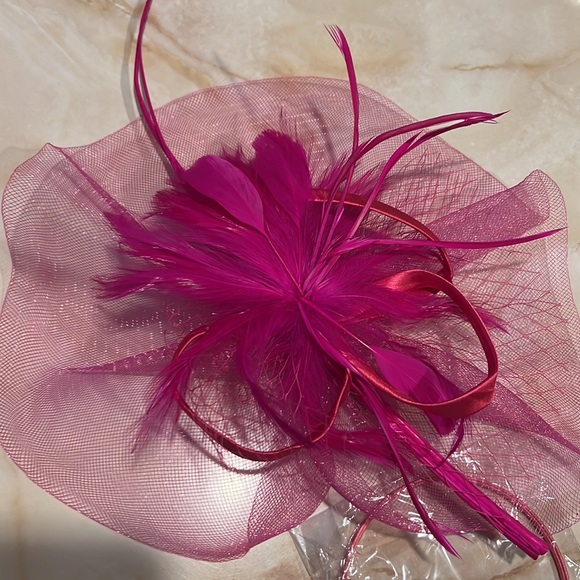 NWOT 2pc Fancy Hair/ Headpiece - Picture 2 of 4